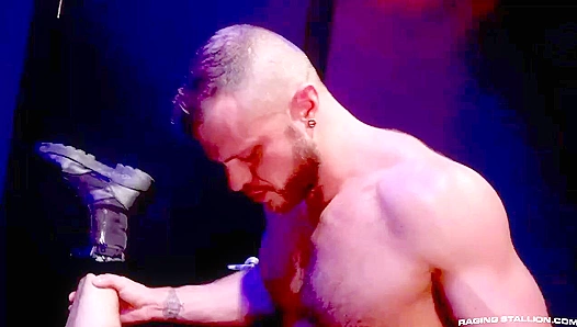 Wade Wolfgar Sean Harding Go Bareback Wild in Hot Bathhouse Lust – 18+