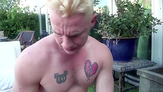 Mac Savage Rides Hard: Bleached Twink Dominates Vet Rick Kelson – 18+