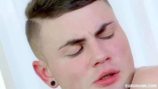 European Fire: Justin Fisher Takes Jeffrey Lloyds Thick Cock Deep – 18+