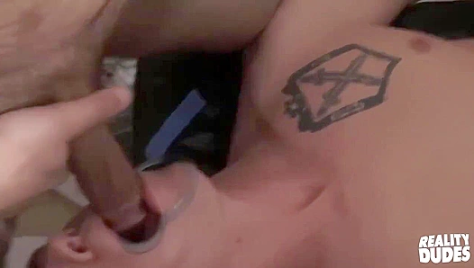 Hot Frat Action: Young Jock Deepthroats Cock in Crowded Dorm Session – GayPornHub 18+