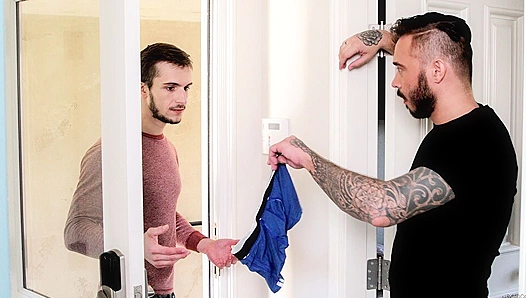 Dontes Huge Rod Stretches Chris Wide in Hot Neighbor Fuck Session – Raw Anal