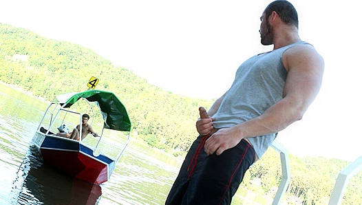 Sun-Drenched Dom Rides Hard on Pier—Raw Outdoor Anal Thrills – GayPier 18+