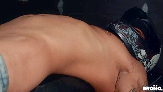 Ryan Bones Thyle Knoxx Ride Wild — Hot Gay Bike Sex Heat – OnlyFans Exclusive