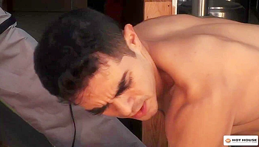 Hard Bareback Lust: Arad, Winwin Cazdens Steamy Gay Encounter – Pure Passion