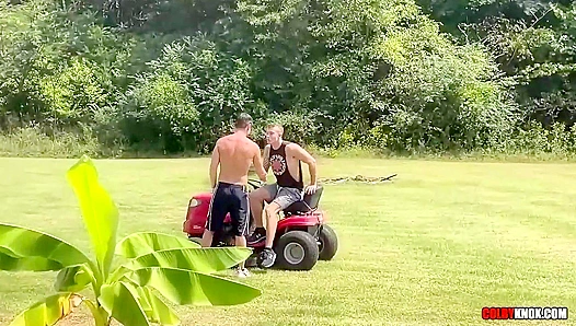 Finn August Swallows Colby Knox Hard—No Protection Outside – LawnJockRaw
