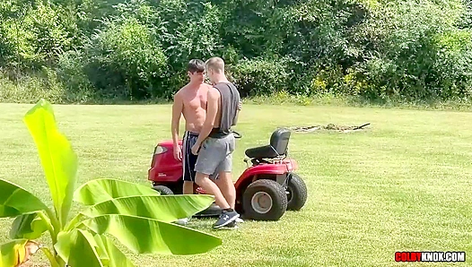 Finn August Swallows Colby Knox Hard—No Protection Outside – LawnJockRaw