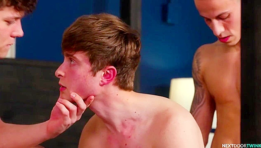 Gray-Gold Dominates Cody Viper des Ires in Steamy Bareback Encounter – Hot Neighbor Sex