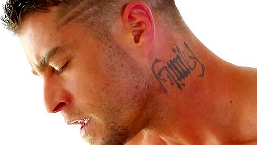 Cody Cummings Takes It All: Deepthroat Glory for Kyle Lawrence – Hot Gay Sex