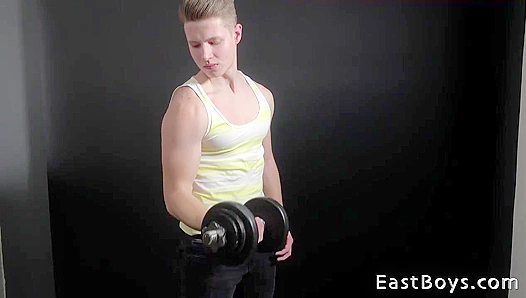 Sweat-Drenched Buff Felix Cums Hard Post-Workout Glory Session – EastBoys 18+