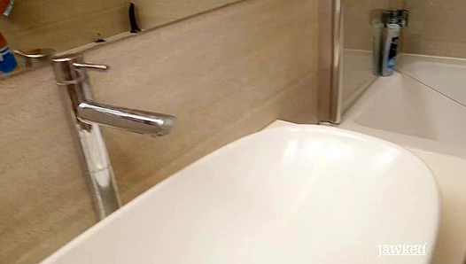 Finn Harper Moans While Wanking His Huge Erect Cock in the Hot Shower – Jawked