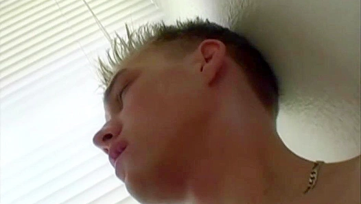 Brendan Miles Blasts Huge Load After Fisting Himself Raw – Boys Party 18+
