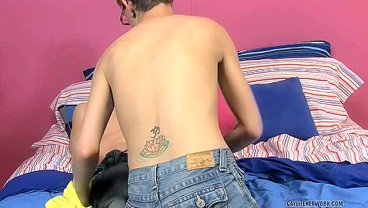 Colby London Dustin Reeves: Tight Young Ass Begging for Domination – 18+