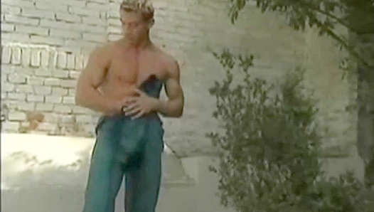 Alexander Steel Dominates Poolside—Hard Thrusts Under the Sun – GayPornHeat 18+
