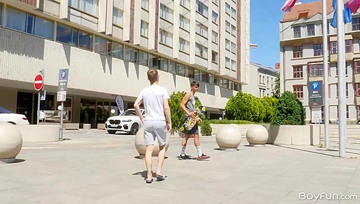 Finn Harper Brandon Hooper Go Wild in Steamy Gay Hookup – Jawked