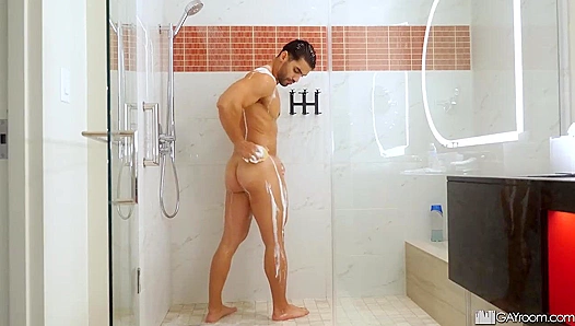 Shower Power: Arad Wins as He Claims Horny Chucky-Cosplaying Cutie – Hot Gay Sex