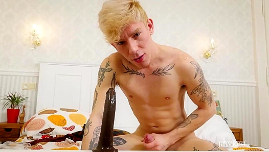 Roman Capellani Takes Massive Toy — Intense Anal Stretching Gone Wild – JAWKED