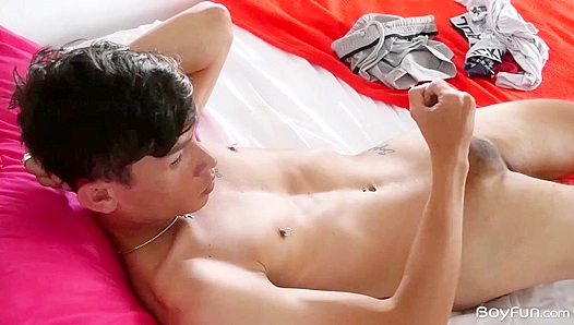 Billy Garcias Steaming Audition: Out-of-Control Solo Ride Fantasies – 18+