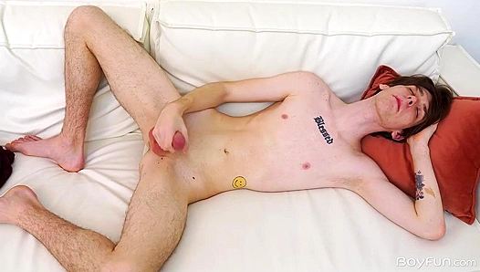Tattooed Muscle Twink Takes Bens Thick Dick Deep With Wild Passion – GayXXX 18+