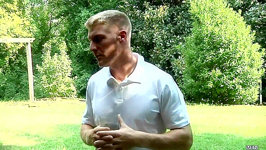 Gavin Waters Claims Rafaels Tight Hole in Steamy Outdoor Fuck – Garden of Sin