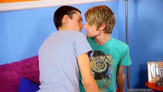 Preston Adams Goes Wild: Hot Blowjobs to Mind-Blowing Anal – LollipopTwinks 18+
