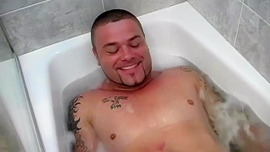 Big-Titted Chub Daddy Brian Greene Cums Hard Live – MatureGayMen 18+