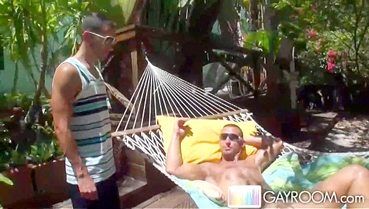 Diego Vena Brings Big Dick Energy to Wild Gay Group Scene – XXX GAY