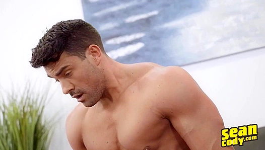 Presley Scott Flaunts Sculpted Physique Then Cums All Over His Tight Six-Pack – SeanCodyX