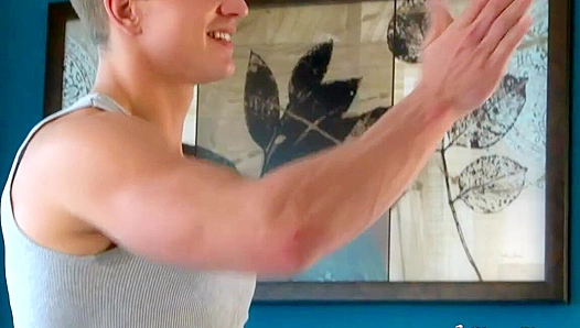 Marcus Mojo Jerks His Thick Rod with Raw Power – Steamy HD Gay Muscle Action