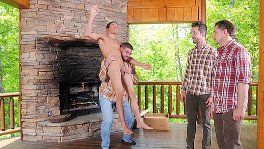 Johnny Rapid Takes Rough Bareback Ride on the Porch – Messy Glory Hole Action – 18+