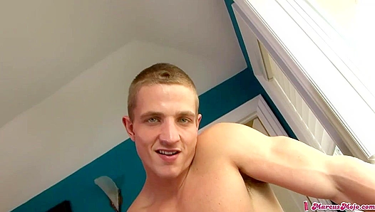 Marcus Mojos Steamy Solo Session: Endless Strokes to Ultimate Relief – GayPornHub