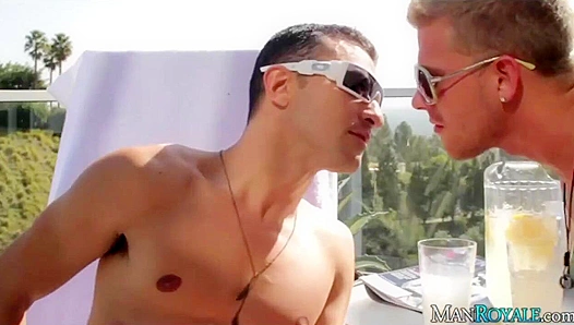 Sun-Drenched Desire: Luke Coles Hot Naked Embrace – XXX GAY