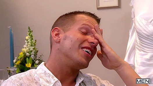 Office Temptation: Jesse Colter Shane Frosts Steamy Gay Encounter – 18+