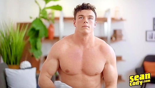 Clark Reids Hot Solo Workout: Muscle Glory Fully Exposed – GayRoids 18+