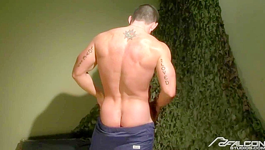 Cavin Knight Goes Wild: Jacking Off Hard On Cam – Falcon Studios 18+