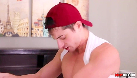 Mickey Knox Taylor Reign Fuel Their Steamy Affair – GayPornFun 18+