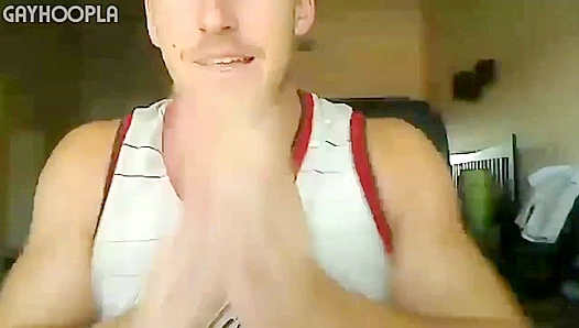 Chance Cruise Moans Loud as He JERKS OFF Showing off Huge Gains – NakedMuscle 18+