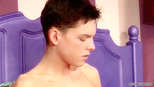 Aaron Auroras Wild Ride: So Hot Itll Absolutely Destroy You – TeachTwinks 18+