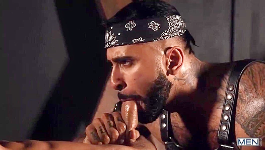 Rikk York Damien Crosse Ignite Passion in Forbidden Encounter – Str8 Chaser Heat