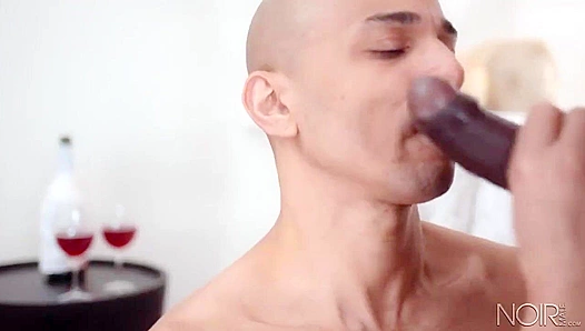 August Zarios Hot Ass Takes Center Stage – Wild Anal Passion Unleashed – 18+