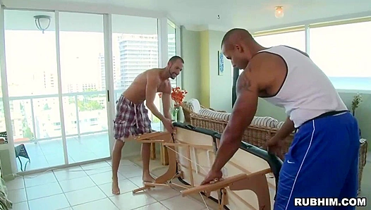 Rub Ride: Hot Interracial Massage Action – Robert Axel x Brant Dickson