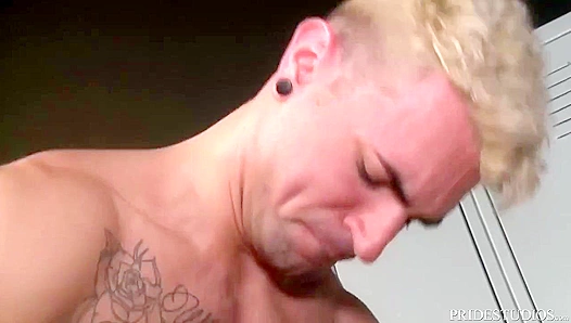 Backroom Battle: Aspen Takes On Ians Massive Hard Cock – 18+