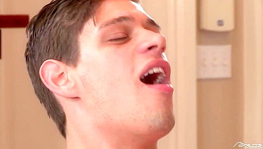 Skyy Knox Gets Dominated by Michael Delray in Hot Kitchen Fuck Session – Falcon Studios