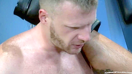 Brian Bonds Craves Drakes Raw, Musky Masculinity – Pure Gay Desire Unleashed