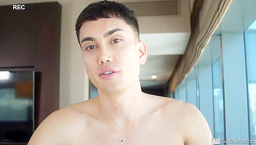 Steamy Trio Showdown: Trevor, Laster Marcus Go Wild Under the Spray – GayPornVault 18+