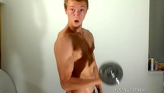 Ripped Twink Flexes Hard as Hell – Sexy Solo Workout Fantasy – EastBoys 18+