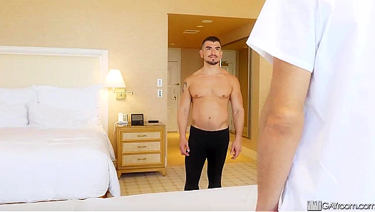 Sensual Massage Turns into Steamy Missionary Ass Ride – Jeremy Trent 18+