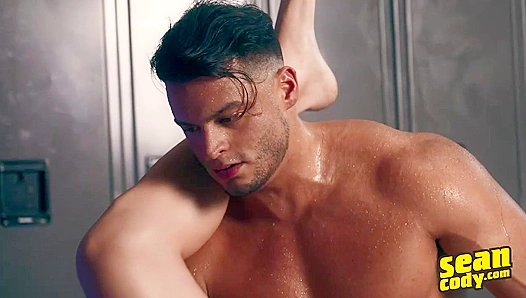 Hot Locker Room Action: Axel Michael Goes Wild for Sean Cody – 18+
