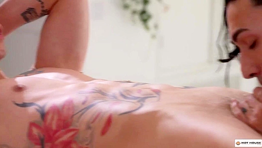 Vincent OReilly Siren Santiago Dive Deep into Steaming Passion – HotHouseThrills 18+