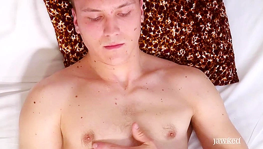Taylor Hawk Gets Wild With Himself in Hot Solo Action – Jawked