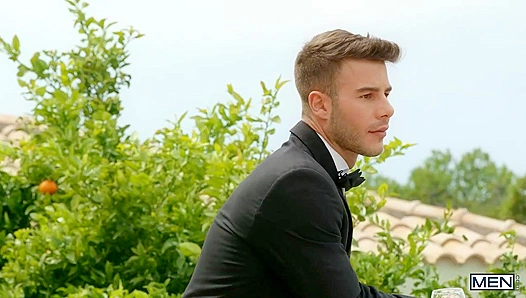 King Allen Claims Sir Peter Hard Outdoors—Rough Balcony Fuck GayPornXCLUSIVE